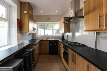 4 bed house, Talworth Street, Plasnewydd, Cardiff, CF243EJ - Image 2